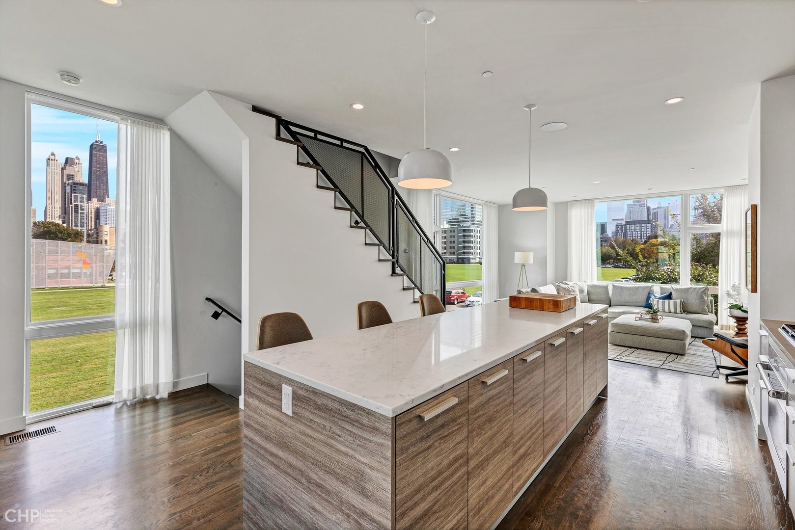 434 W Oak Street