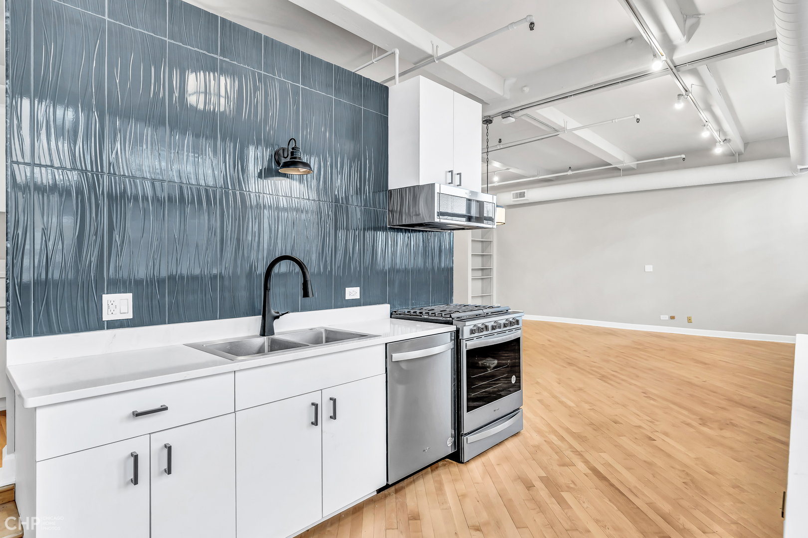 411 S Sangamon Street Unit: 2A