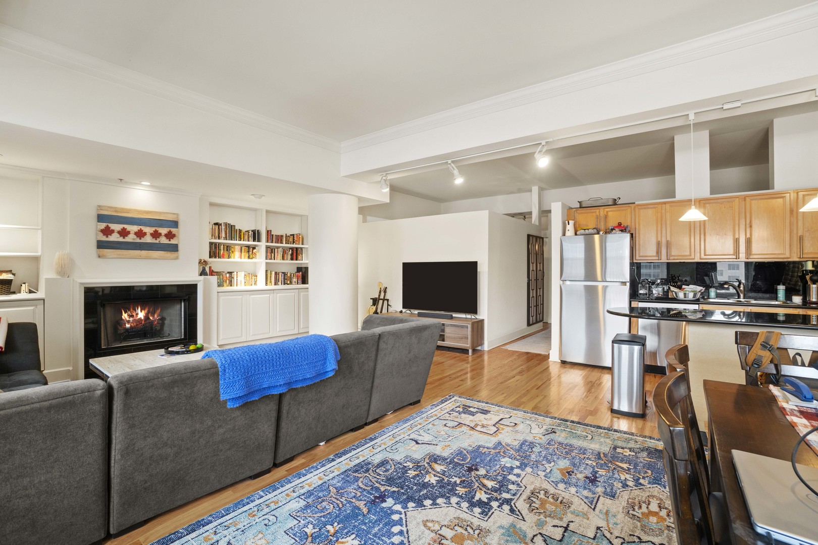 165 N CANAL Street Unit: 632
