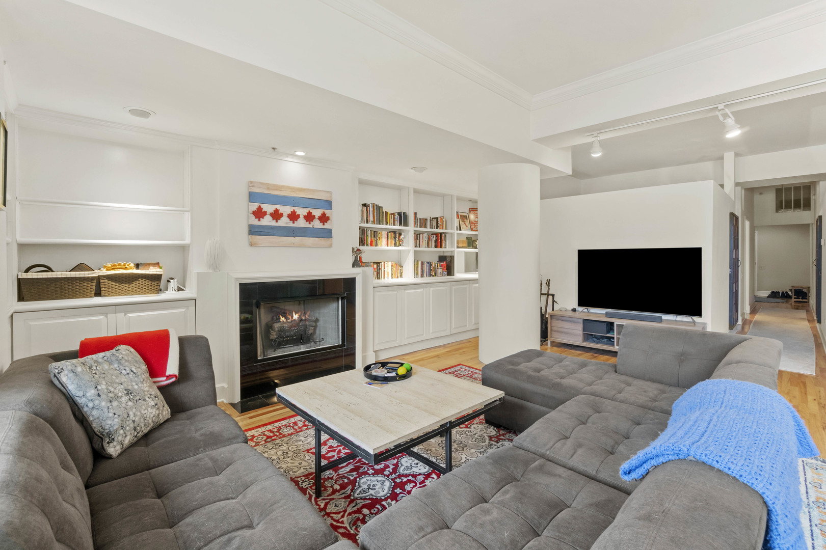 165 N CANAL Street Unit: 632
