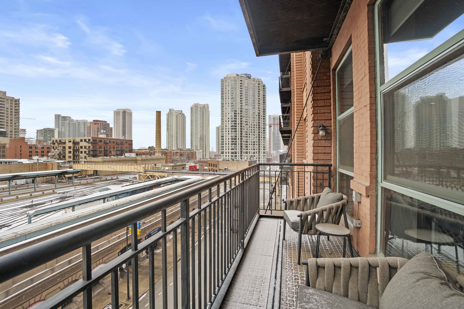 165 N CANAL Street Unit: 632
