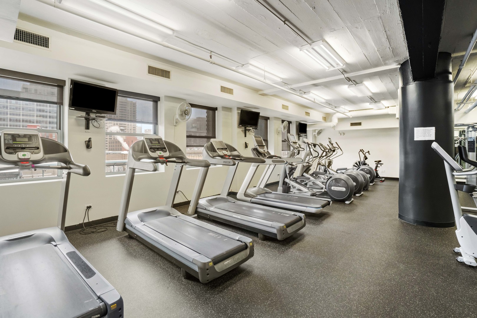 165 N CANAL Street Unit: 632