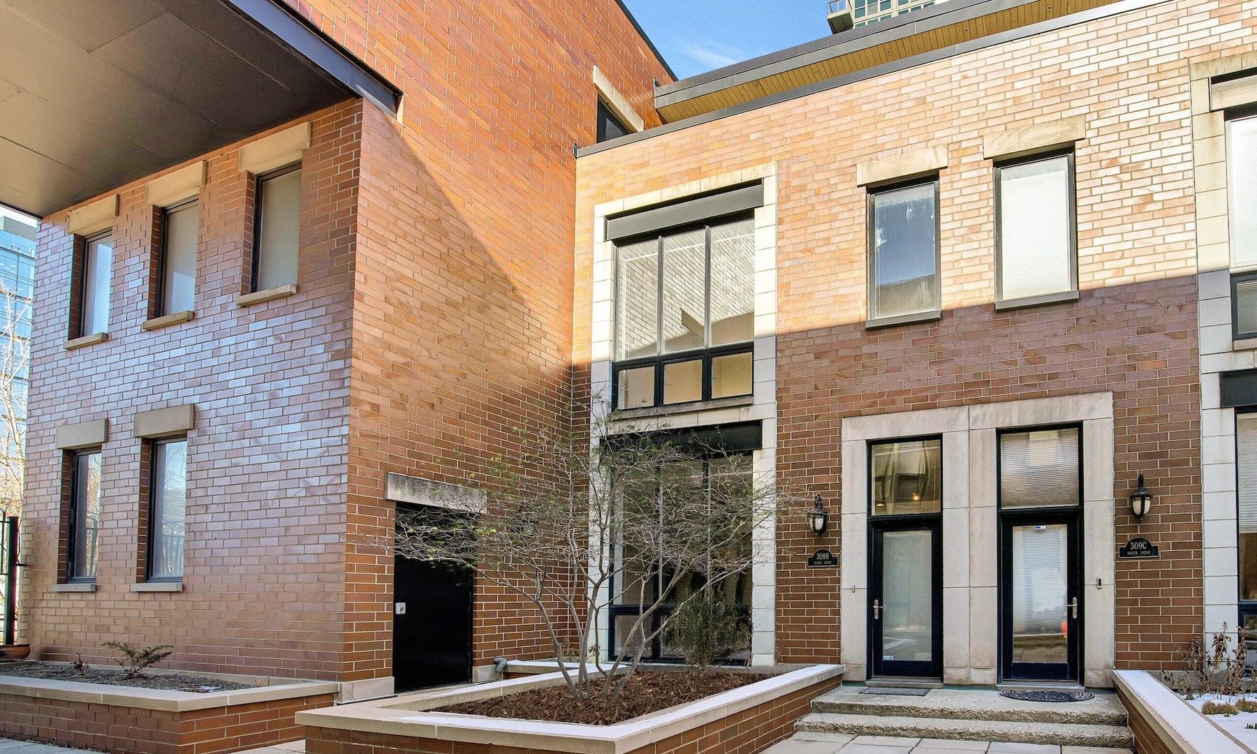 309 N UNION Avenue Unit: B
