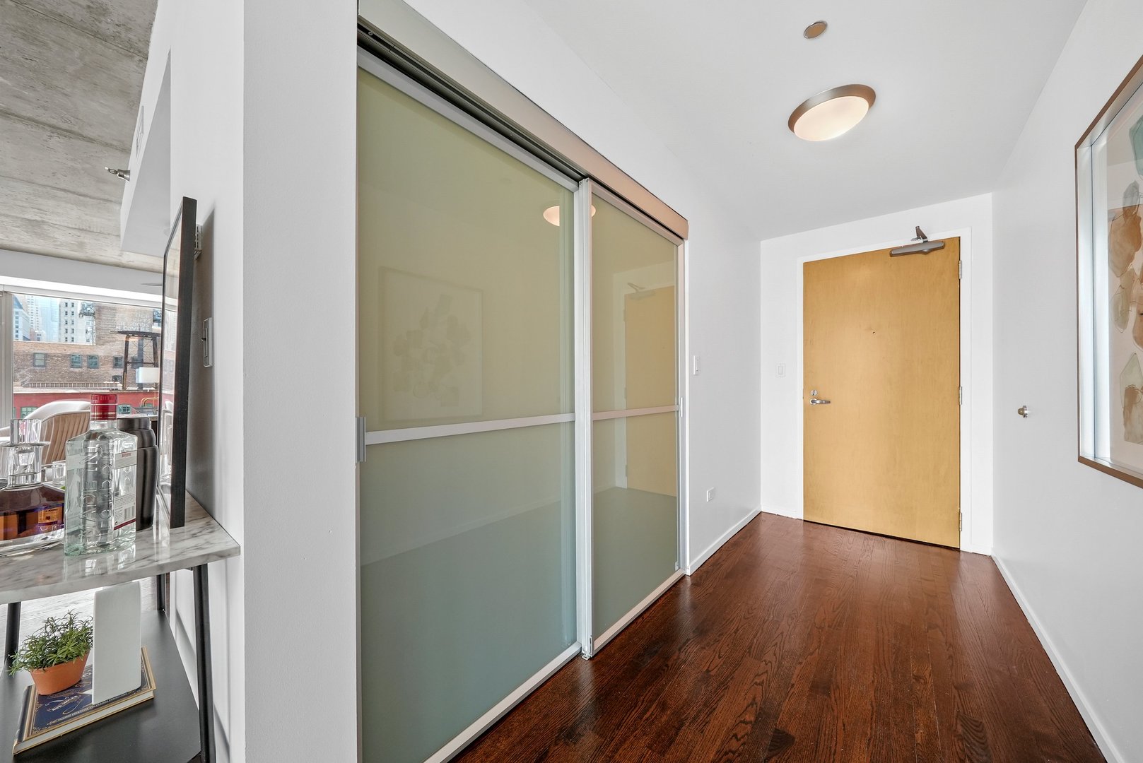 201 W Grand Avenue Unit: 802