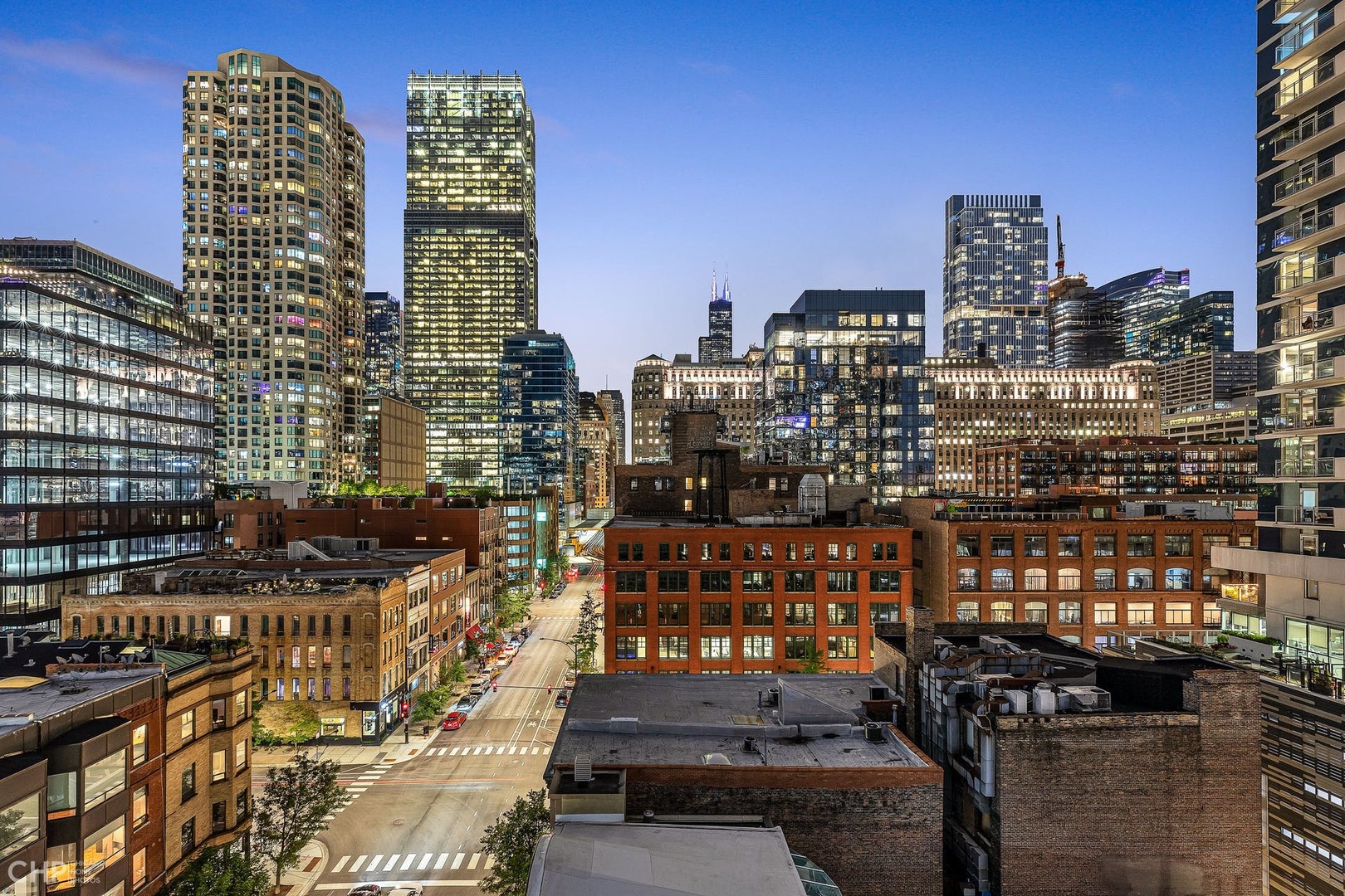 201 W Grand Avenue Unit: 802