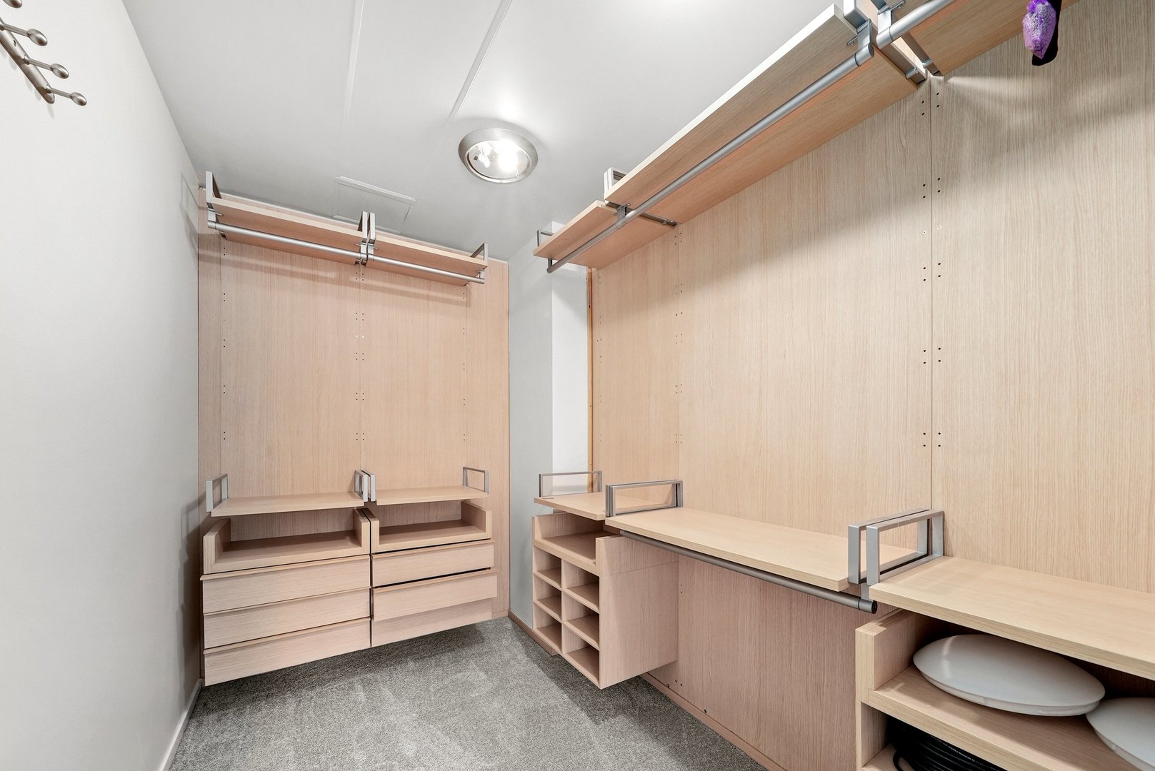 201 W Grand Avenue Unit: 802