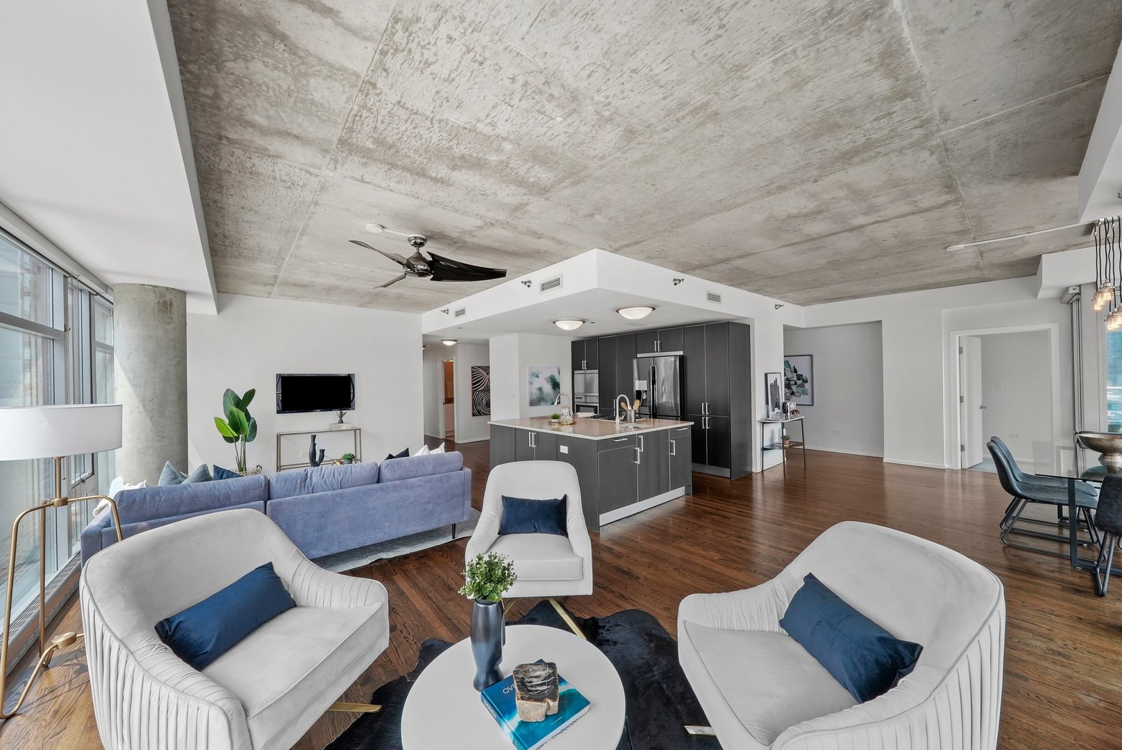 201 W Grand Avenue Unit: 802