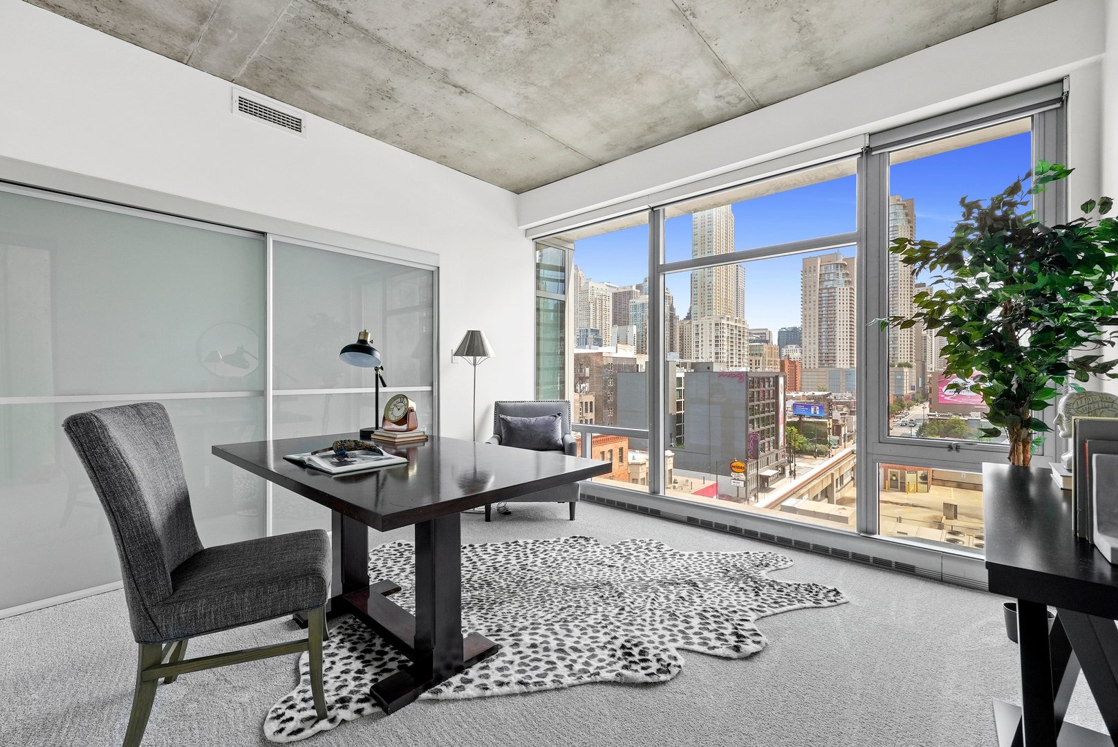 201 W Grand Avenue Unit: 802