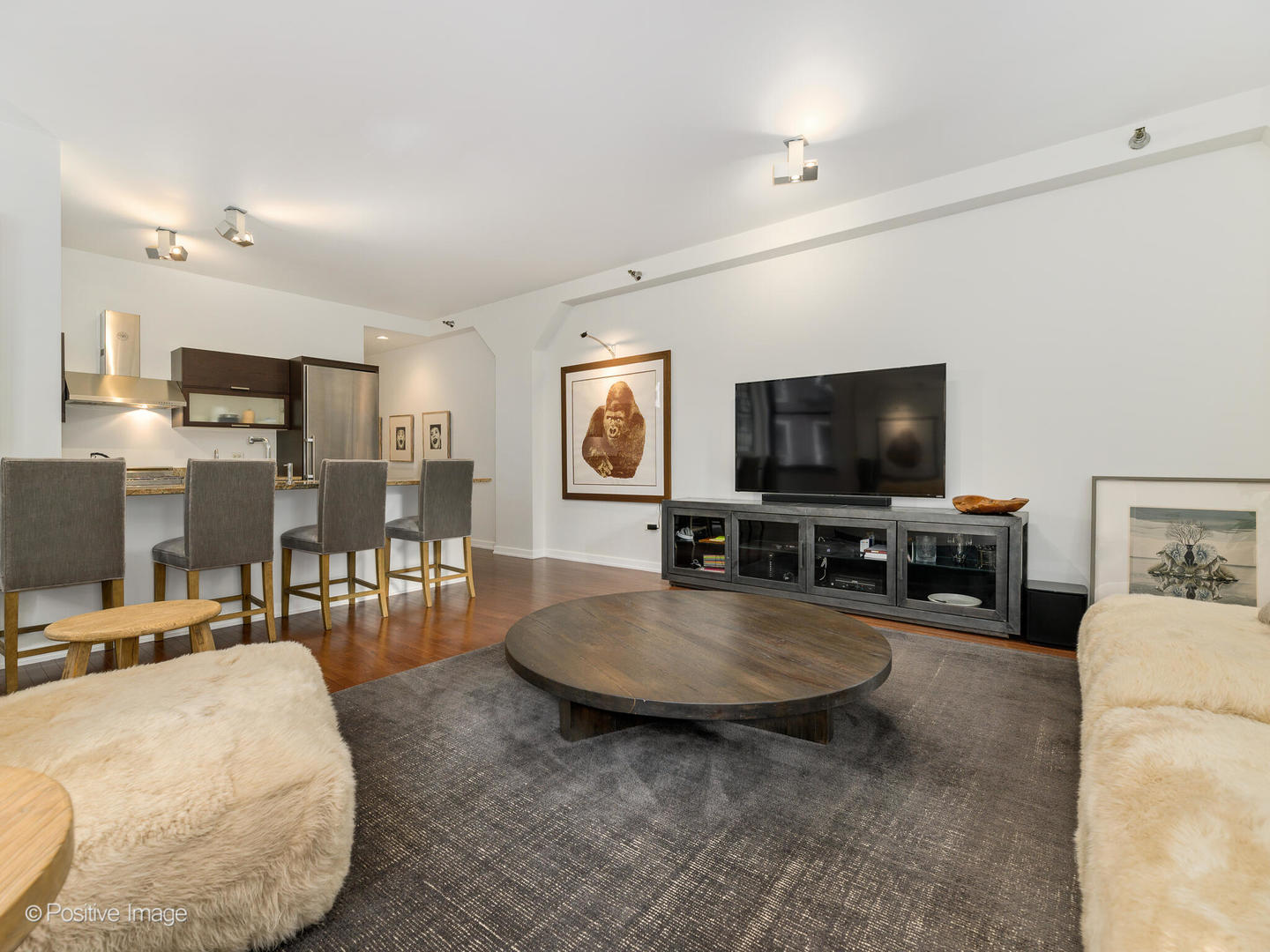 6 N MICHIGAN Avenue Unit: 711
