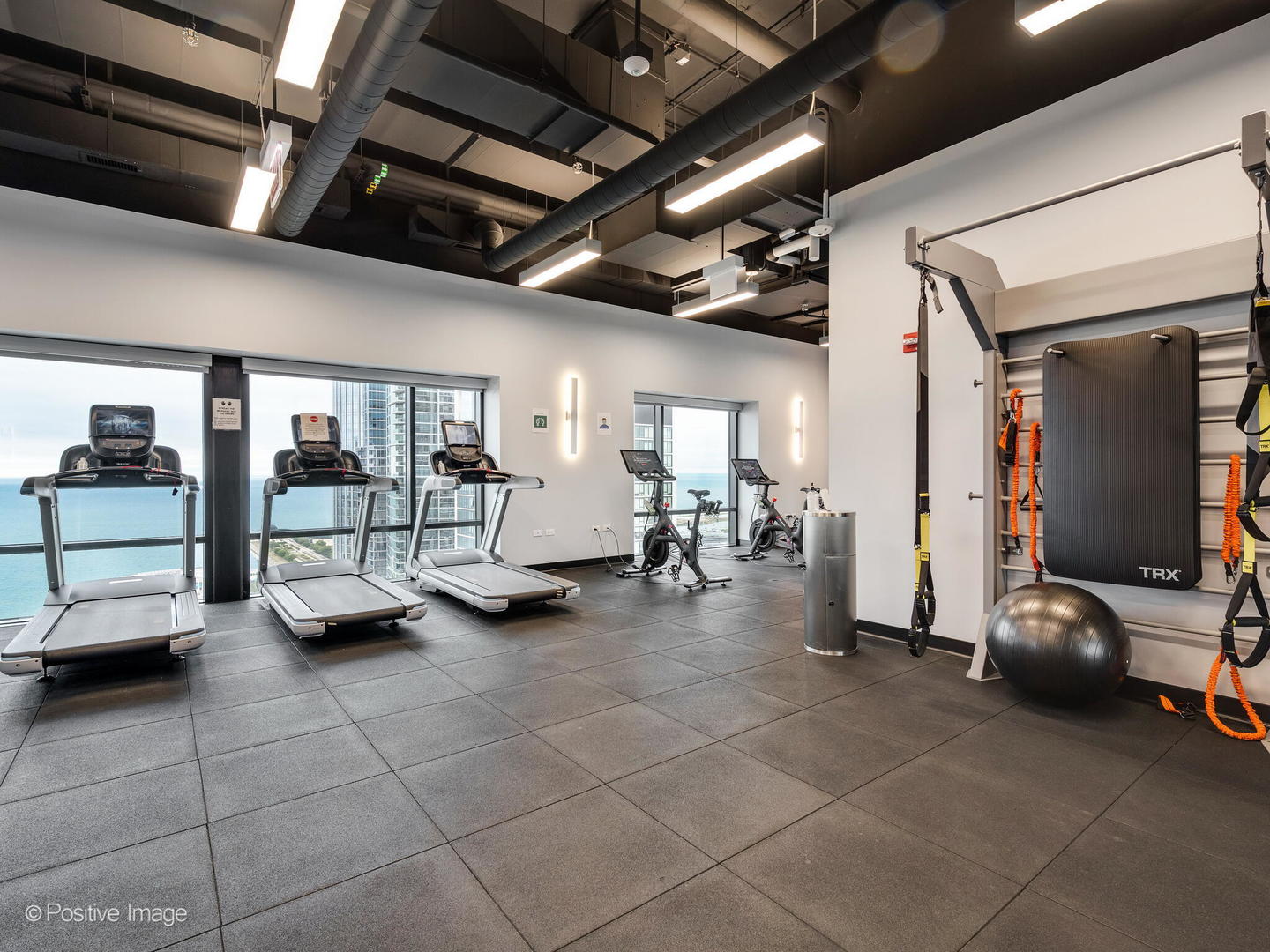 6 N MICHIGAN Avenue Unit: 711