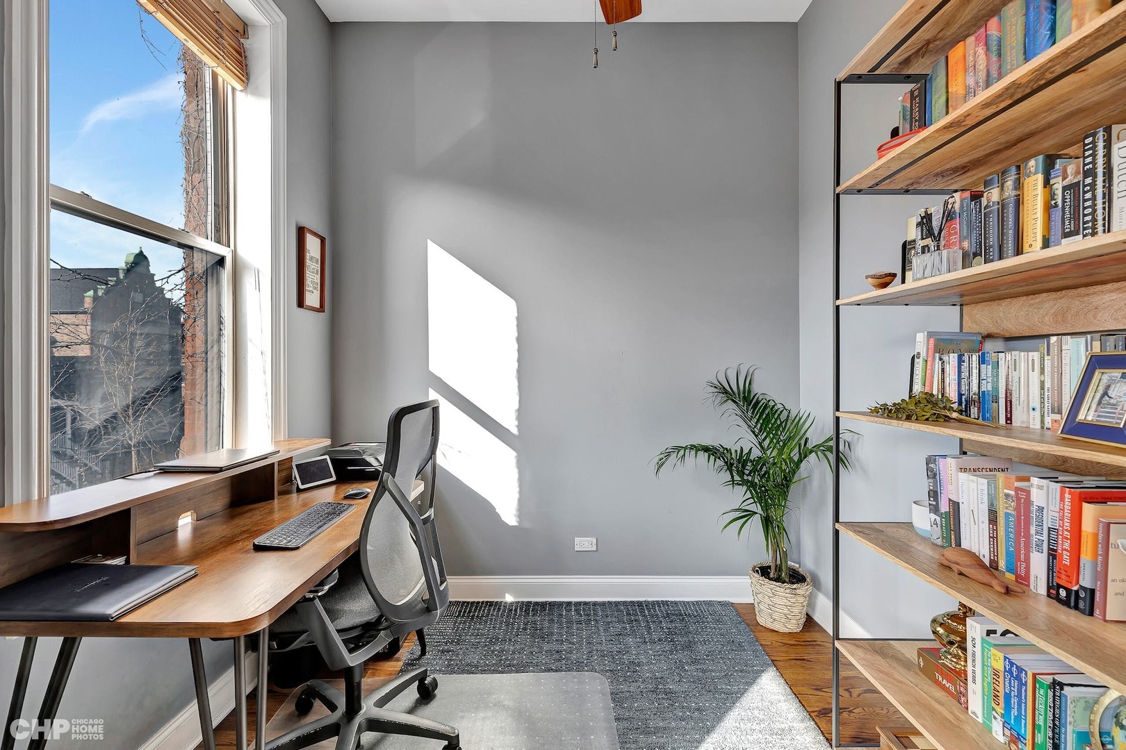 1315 N Bosworth Avenue Unit: 4