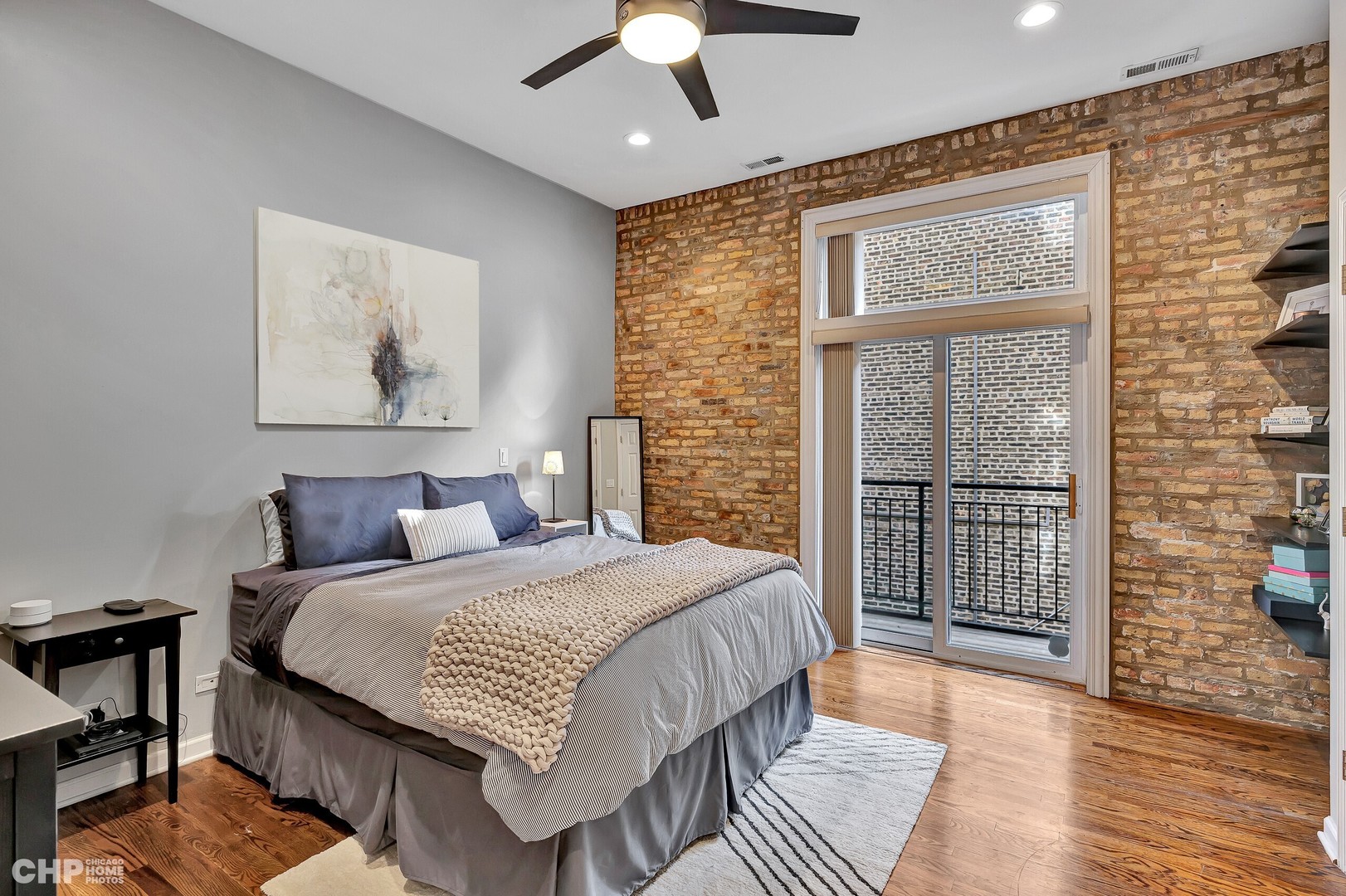 1315 N Bosworth Avenue Unit: 4