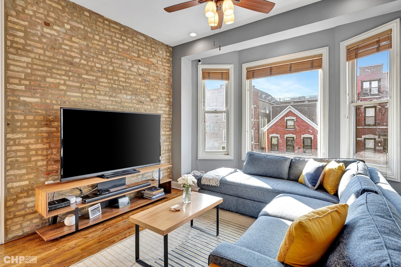 1315 N Bosworth Avenue Unit: 4