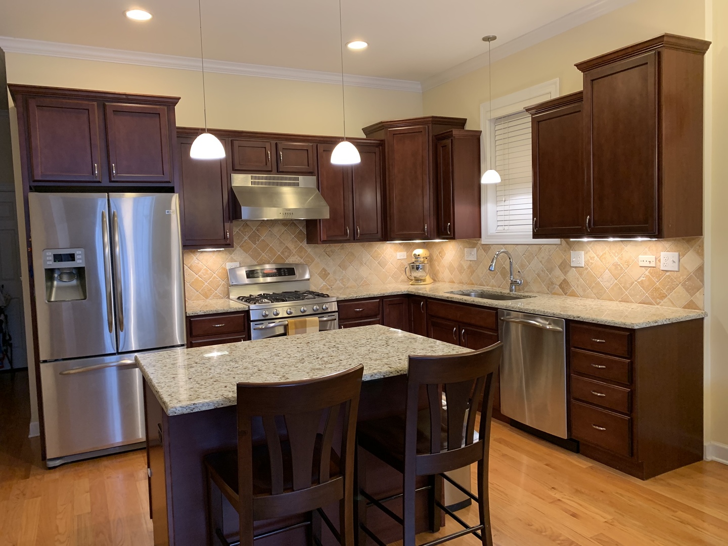 1846 W ARMITAGE Avenue Unit: 2E