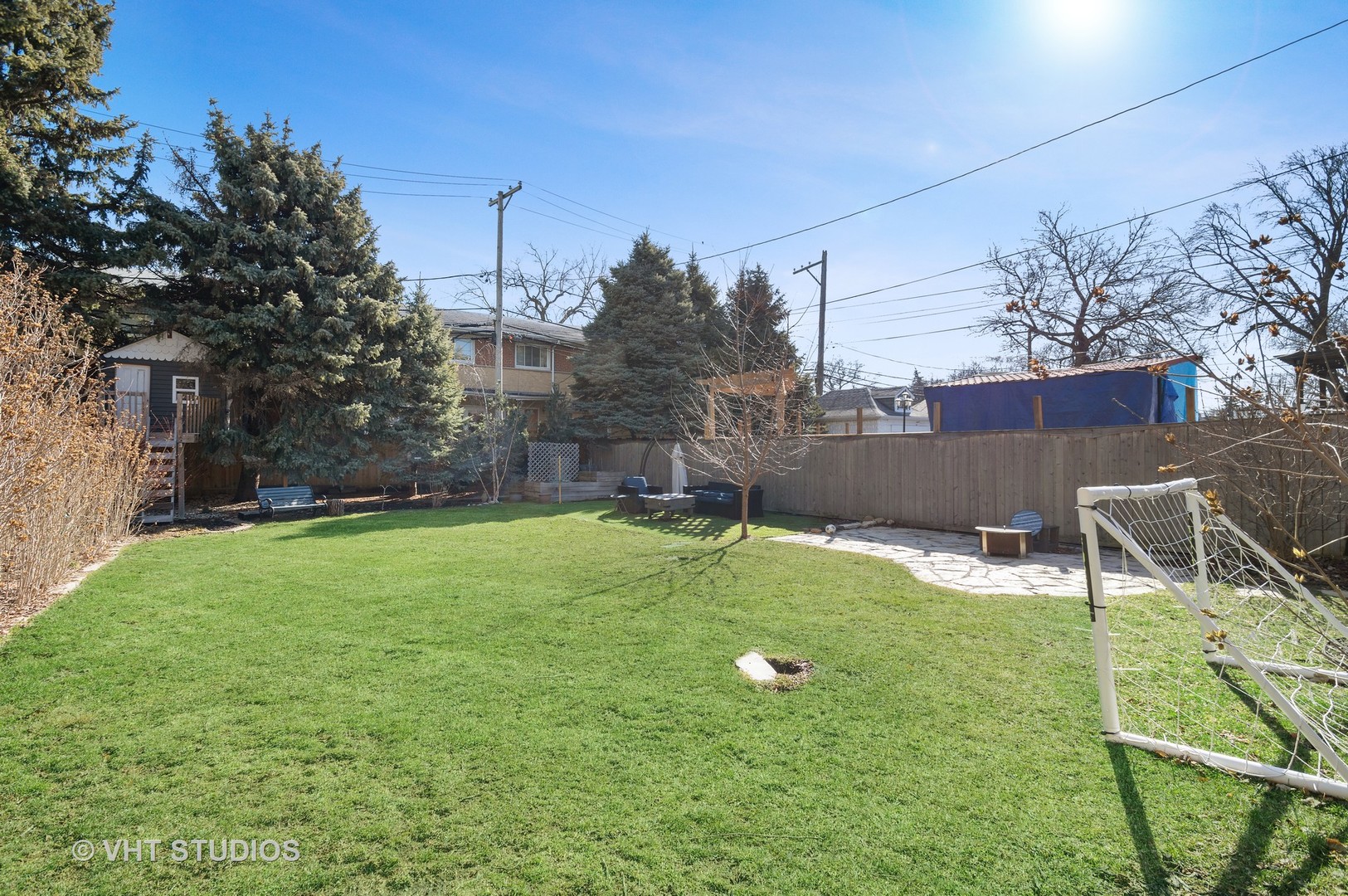 3933 N Kilbourn Avenue