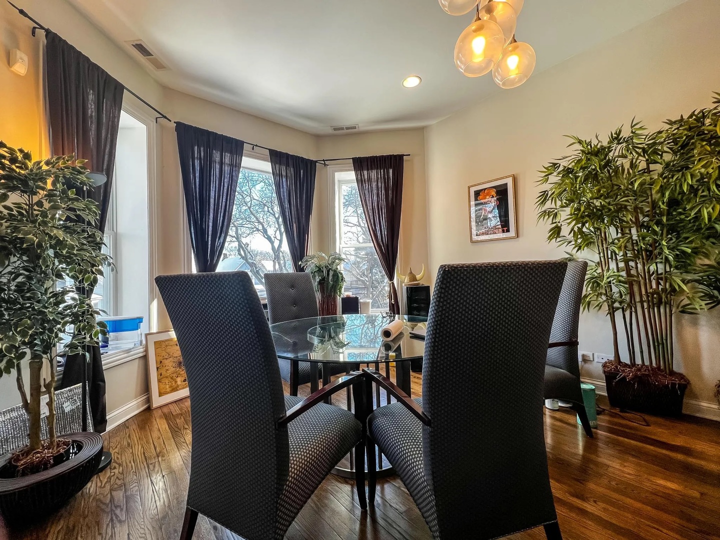 2742 N Albany Avenue Unit: 2