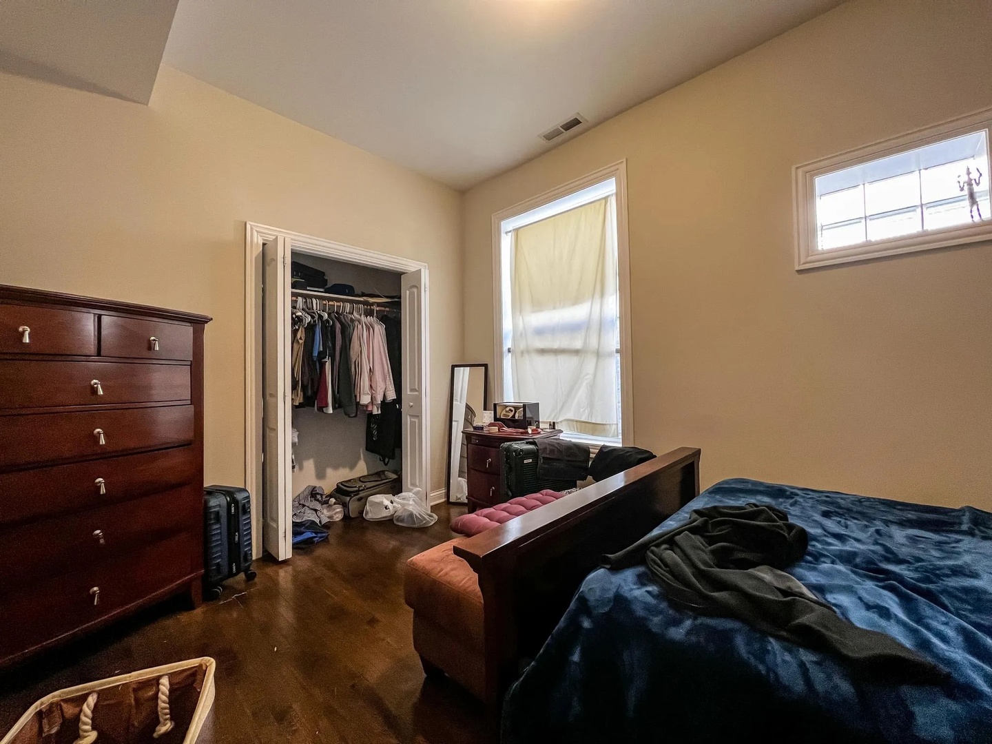 2742 N Albany Avenue Unit: 2