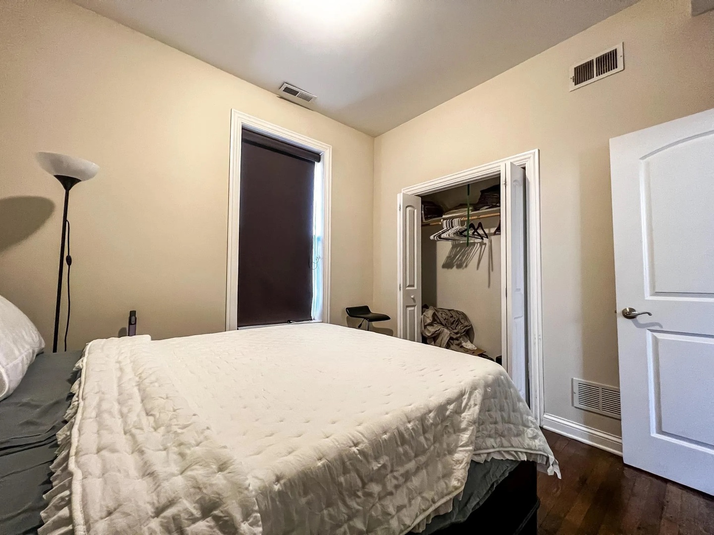 2742 N Albany Avenue Unit: 2