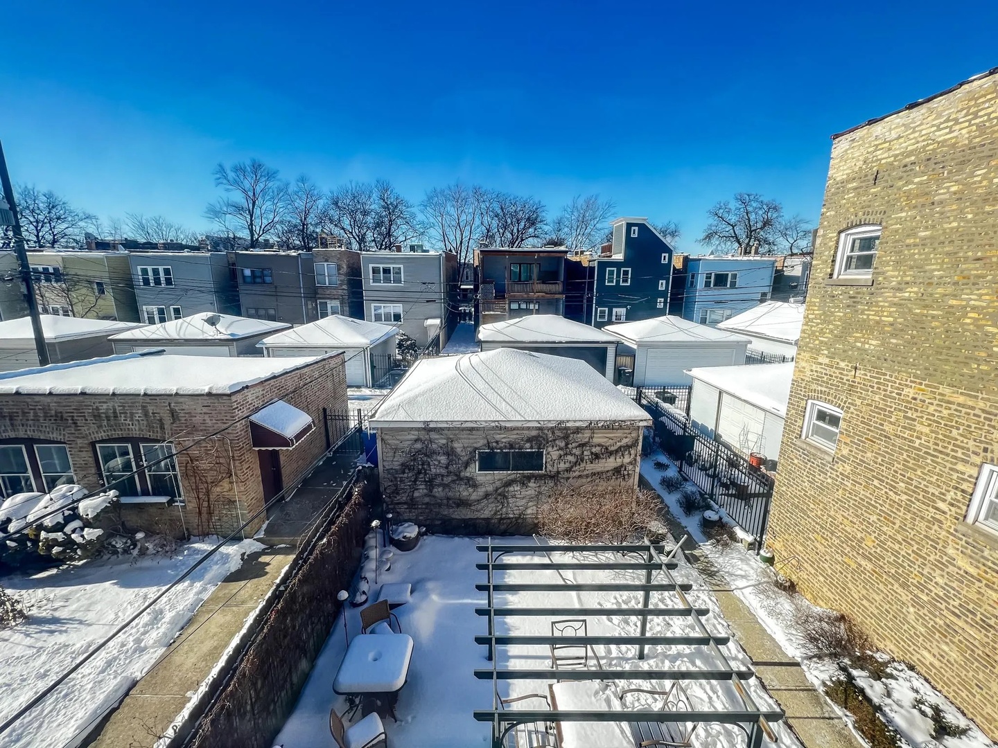 2742 N Albany Avenue Unit: 2