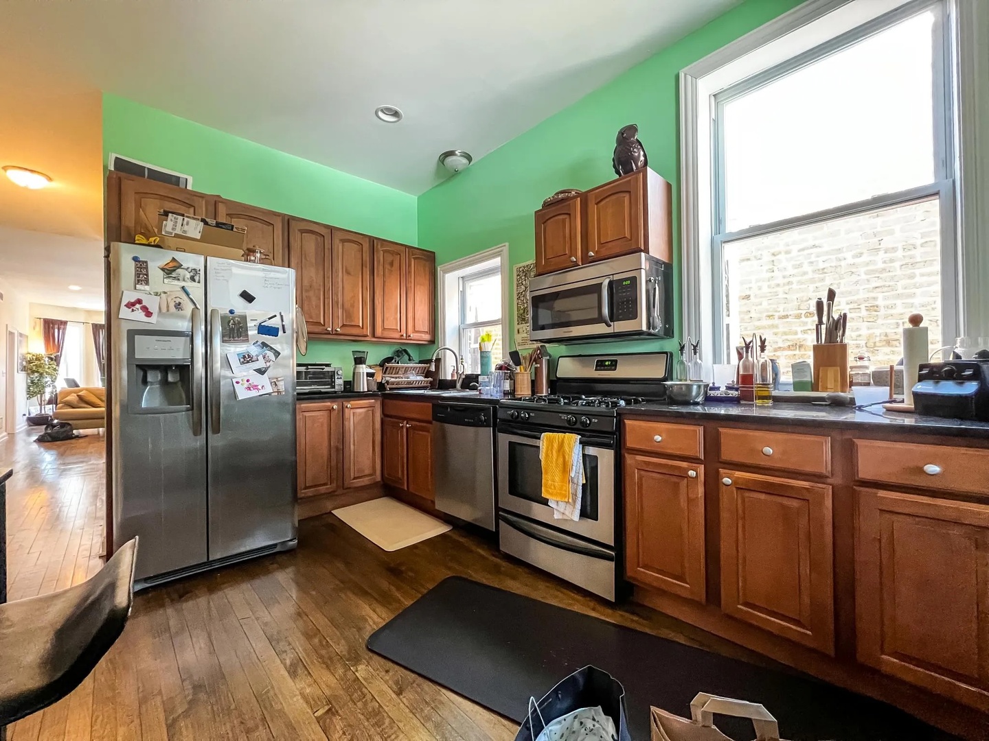 2742 N Albany Avenue Unit: 2