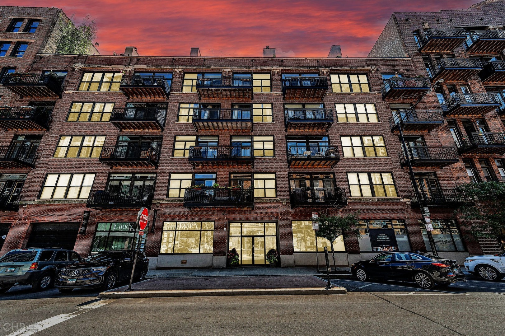 375 W ERIE Street Unit: 516