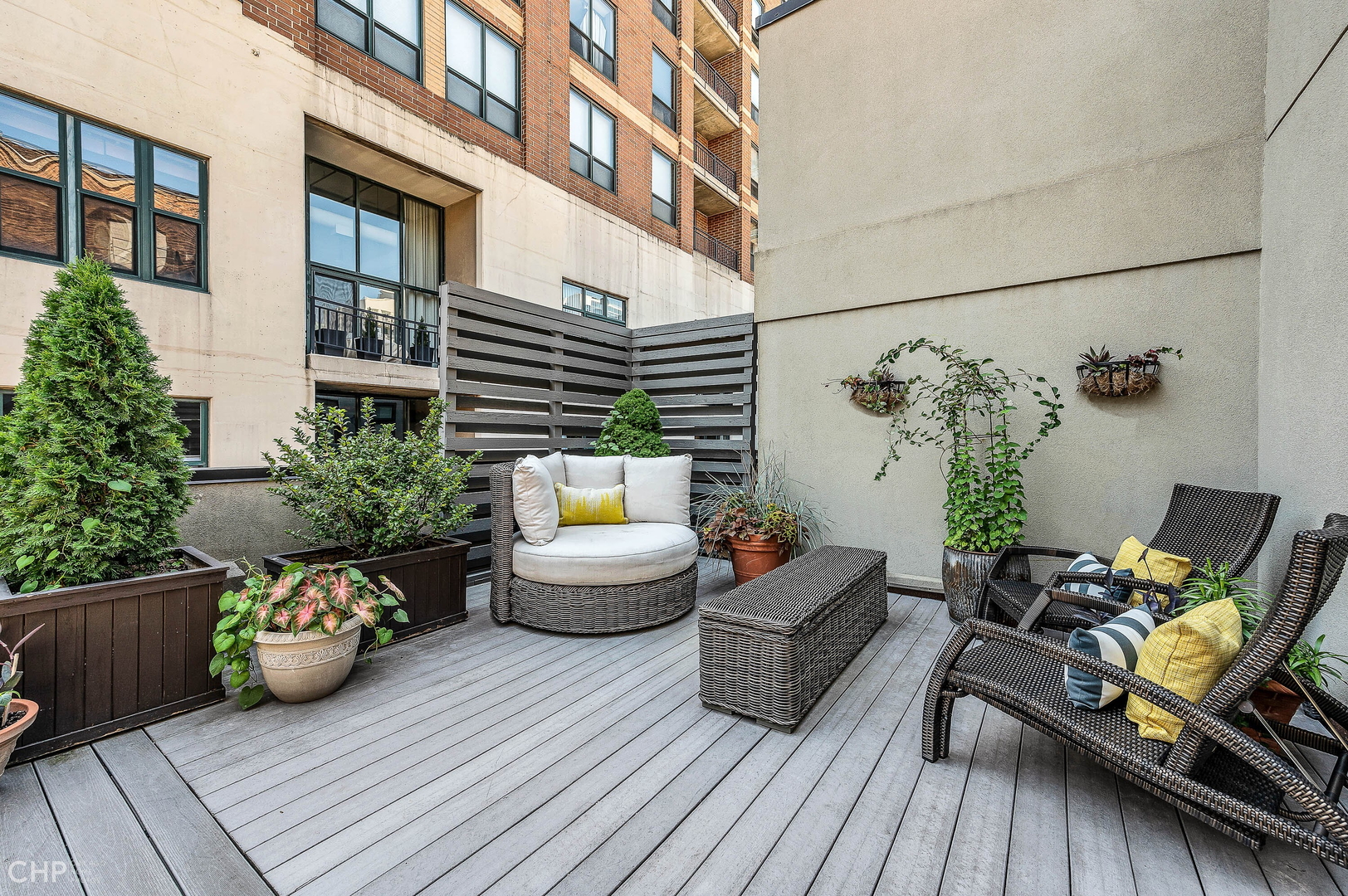 375 W ERIE Street Unit: 516
