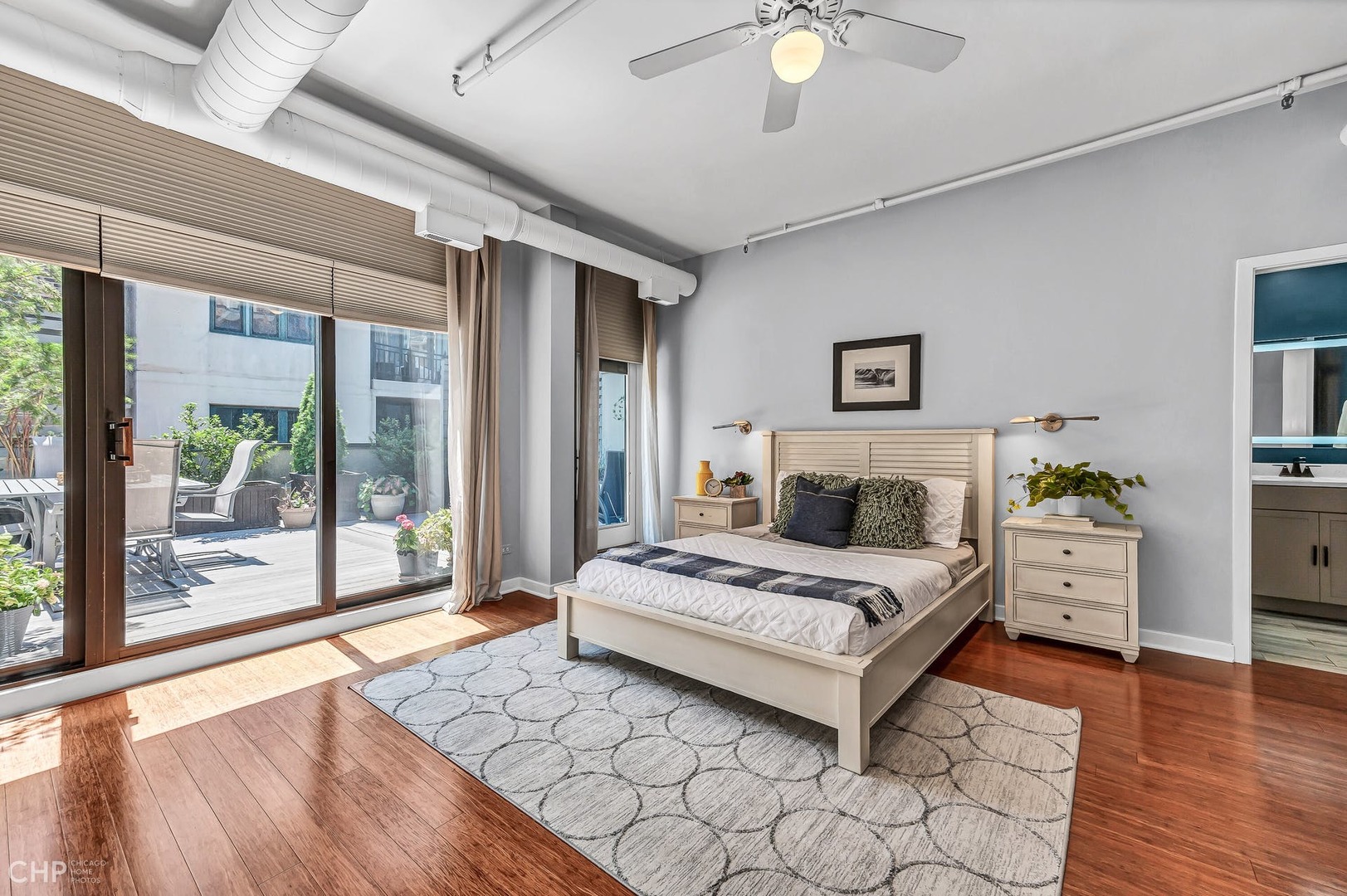375 W ERIE Street Unit: 516