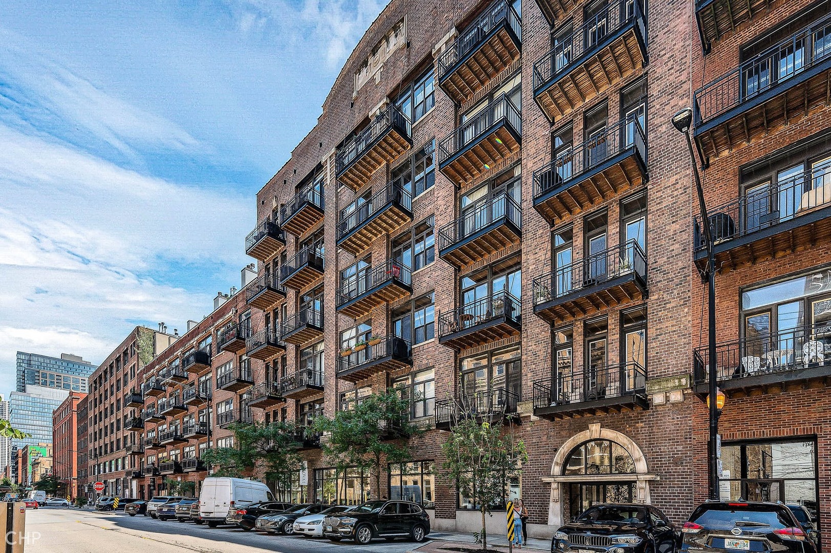 375 W ERIE Street Unit: 516
