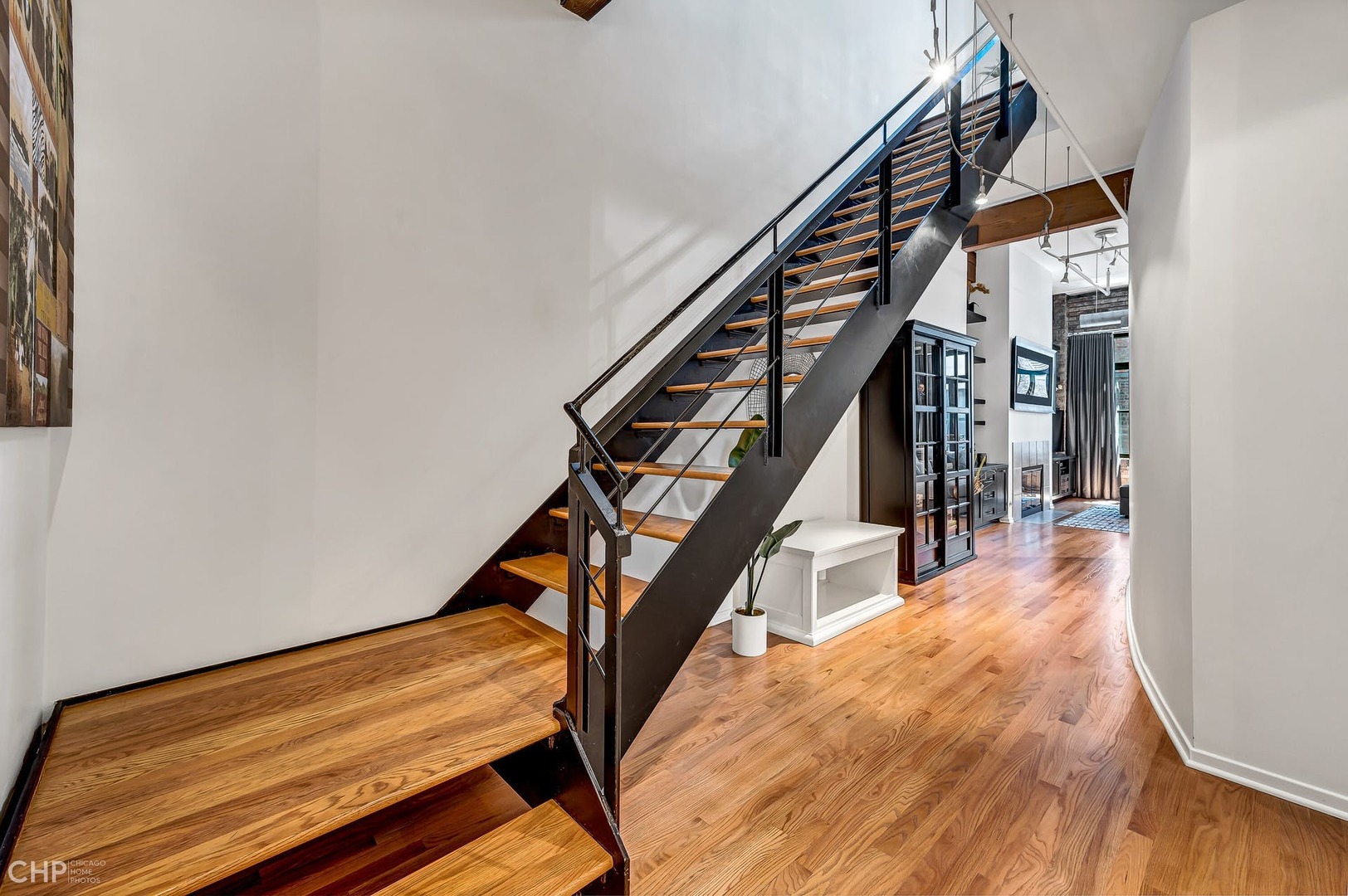 375 W ERIE Street Unit: 516
