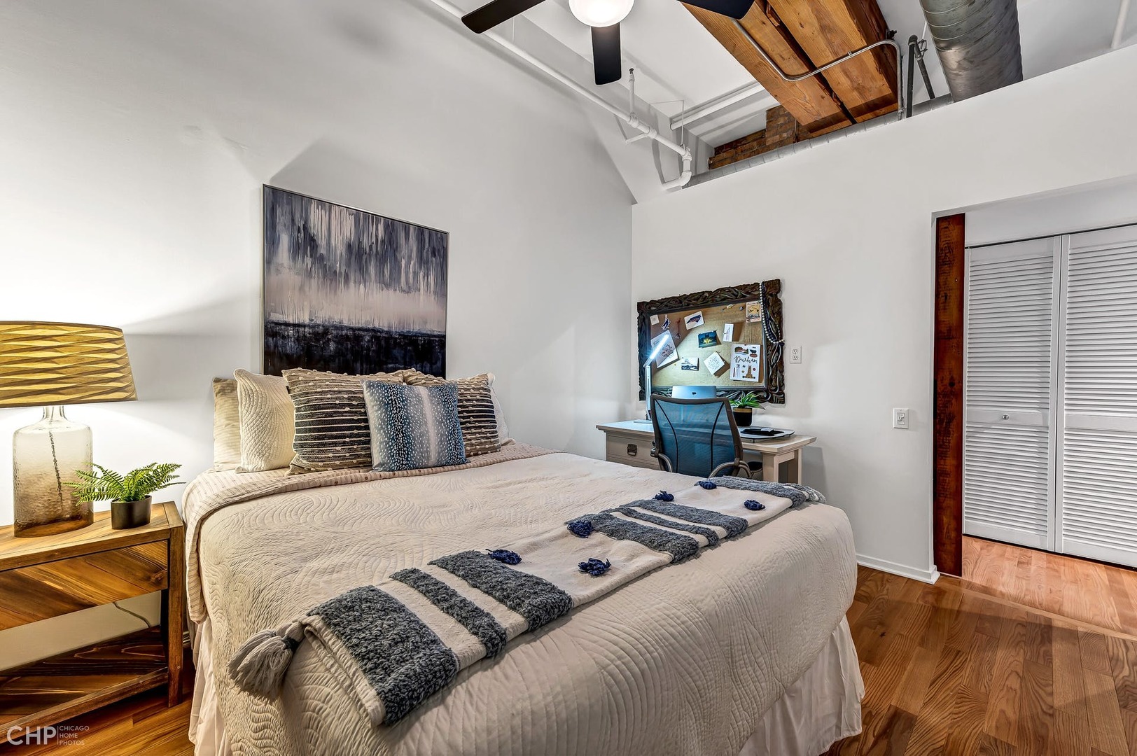375 W ERIE Street Unit: 516