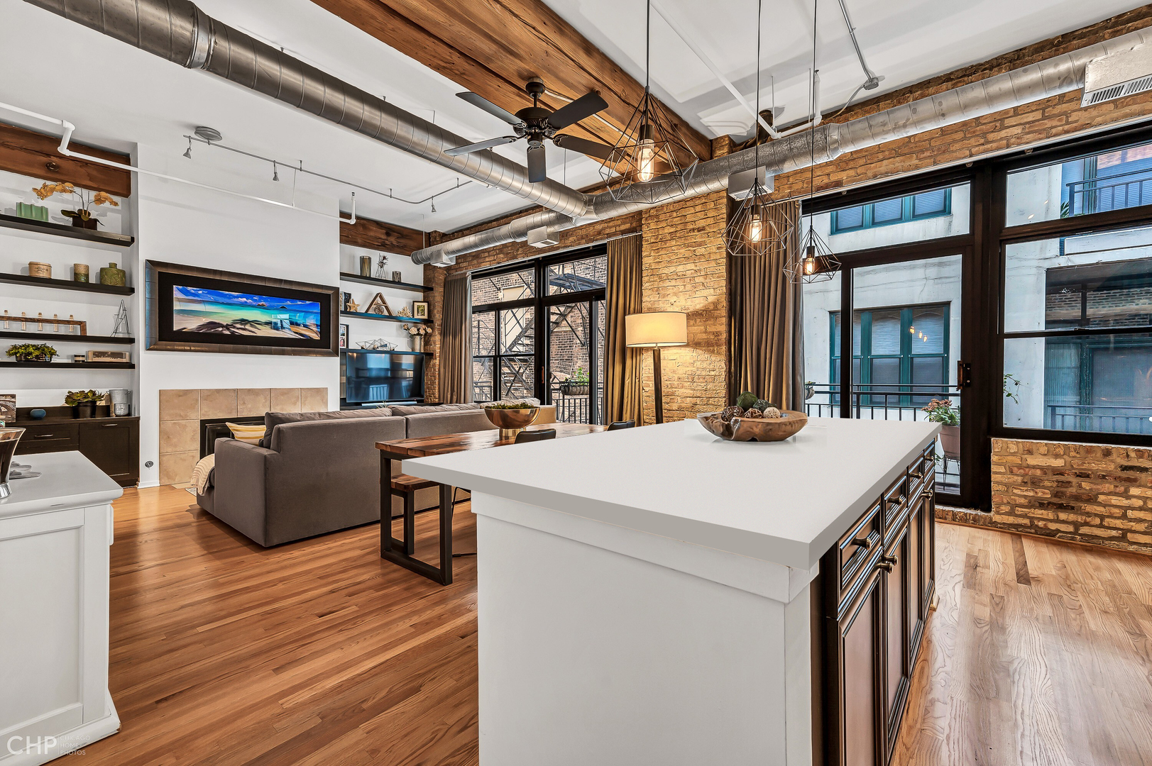 375 W ERIE Street Unit: 516