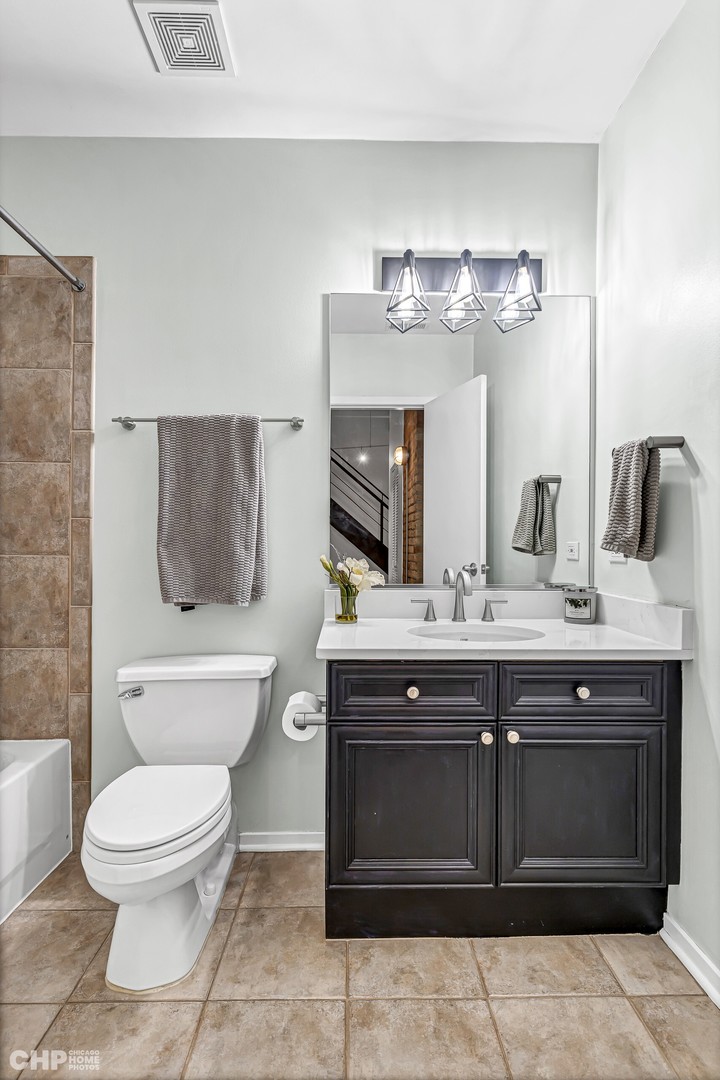 375 W ERIE Street Unit: 516
