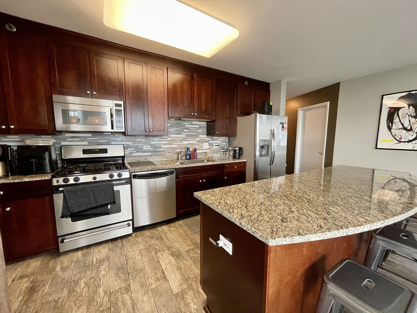 33 W Ontario Street Unit: 24G