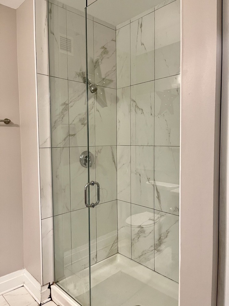 33 W Ontario Street Unit: 24G