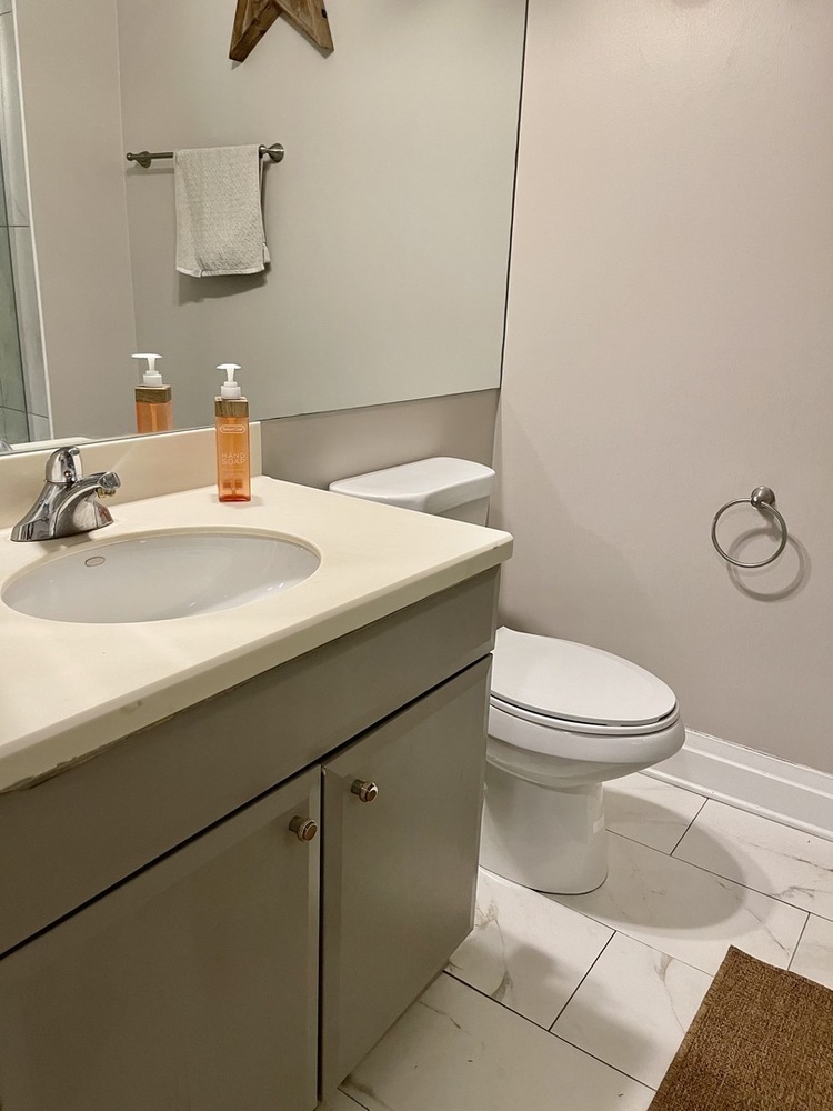 33 W Ontario Street Unit: 24G