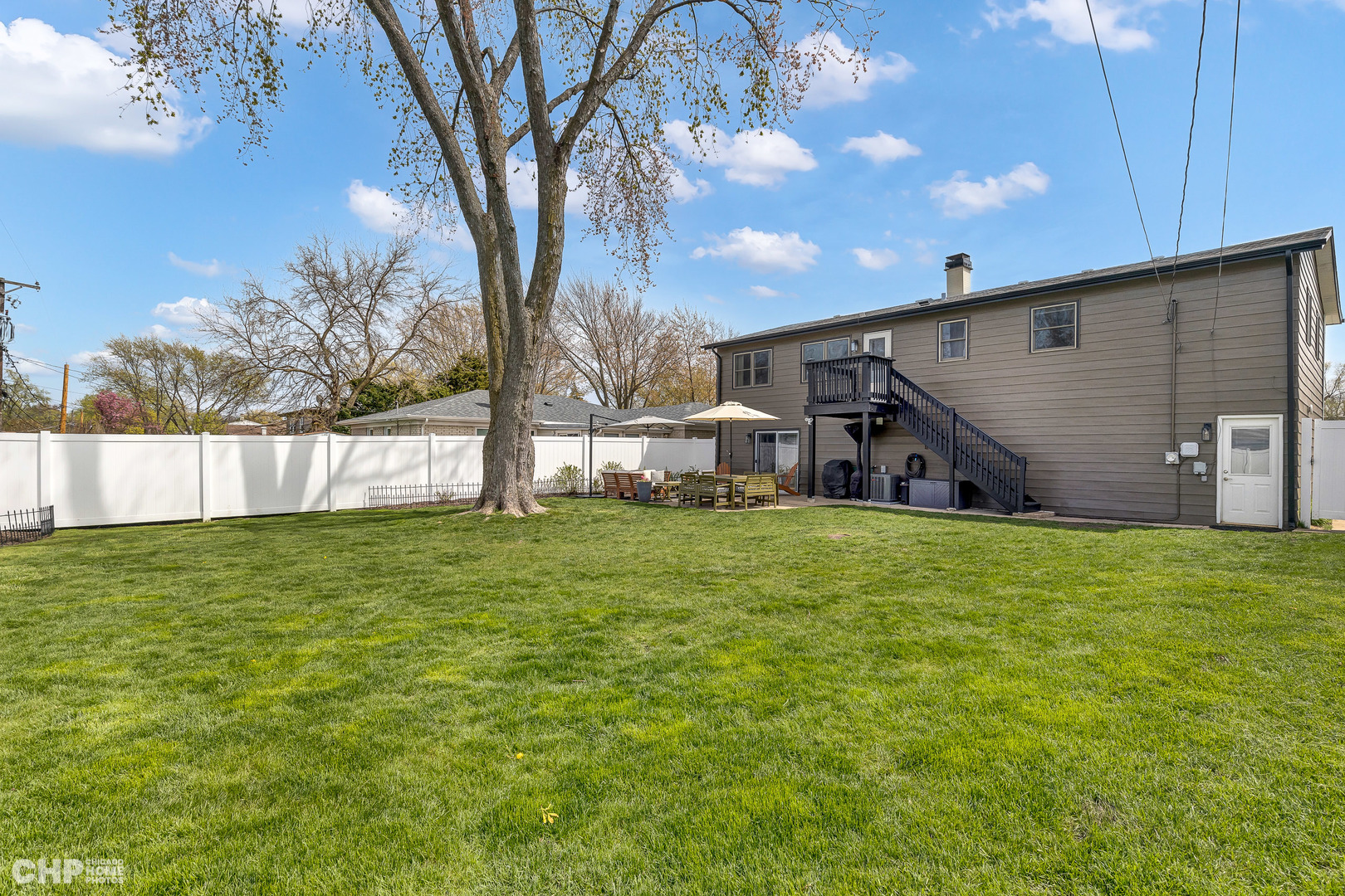 1726 W Pheasant Trail