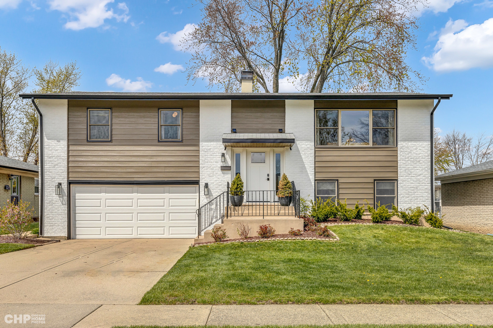 1726 W Pheasant Trail