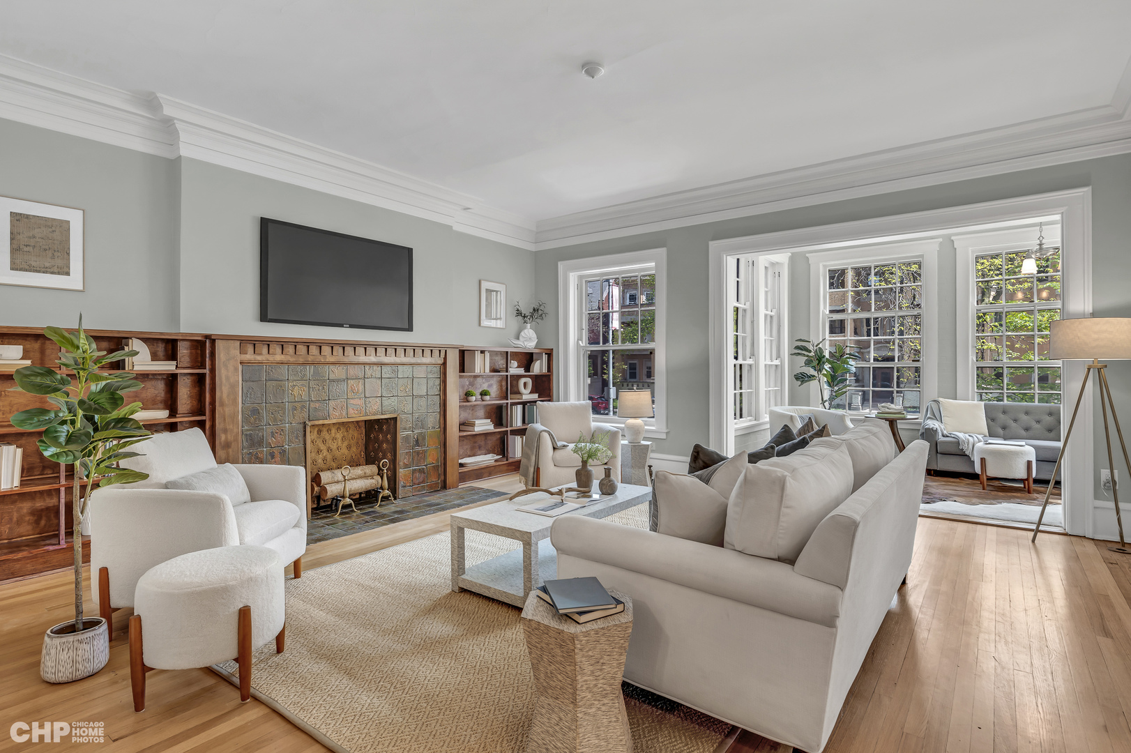 5436 S Hyde Park Boulevard Unit: 1S