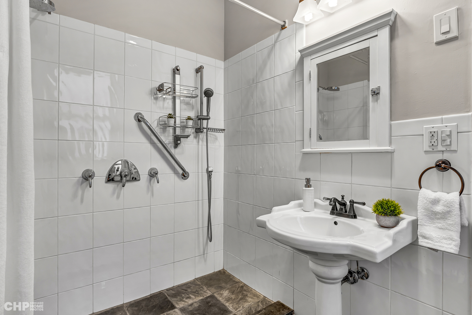 5436 S Hyde Park Boulevard Unit: 1S