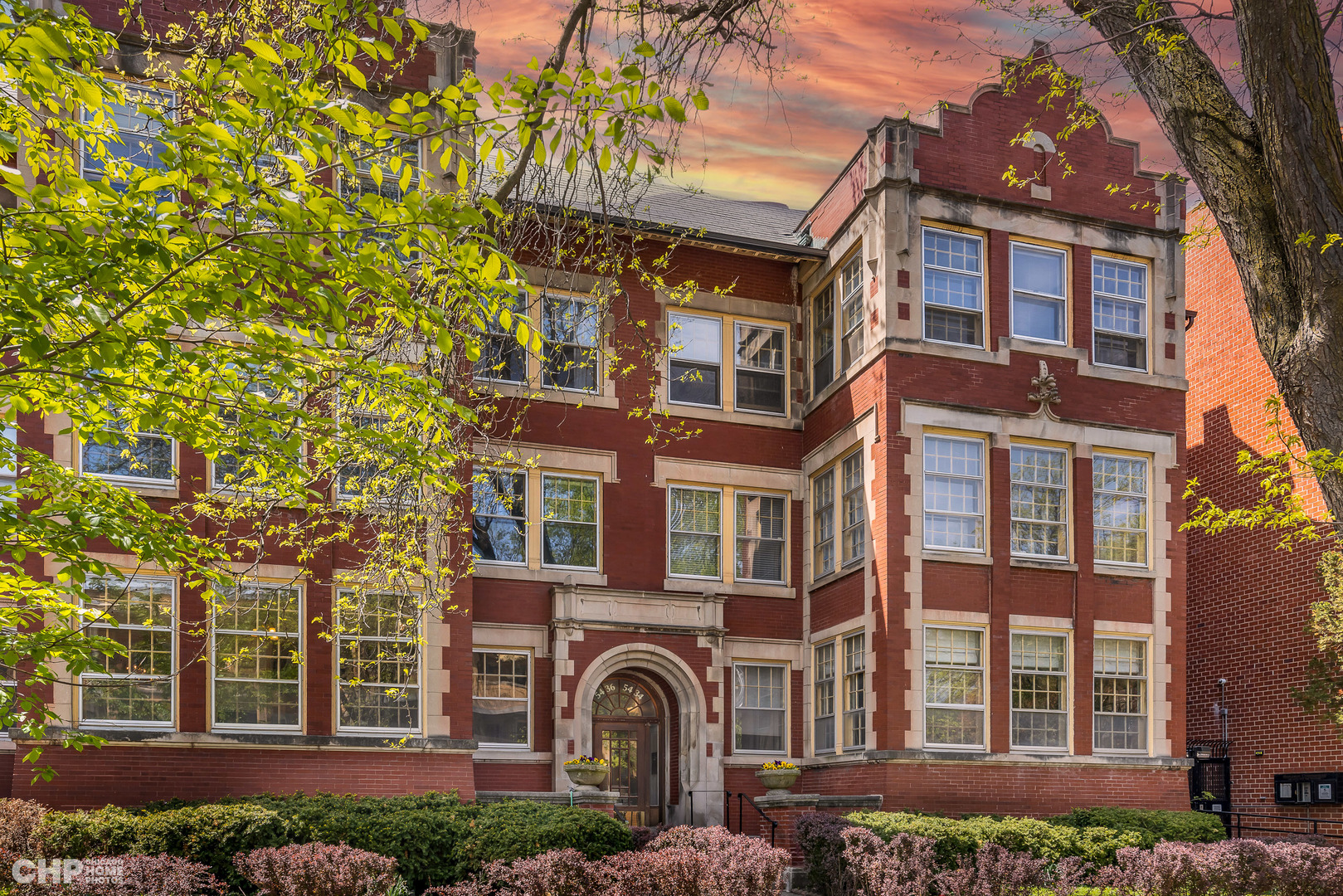 5436 S Hyde Park Boulevard Unit: 1S