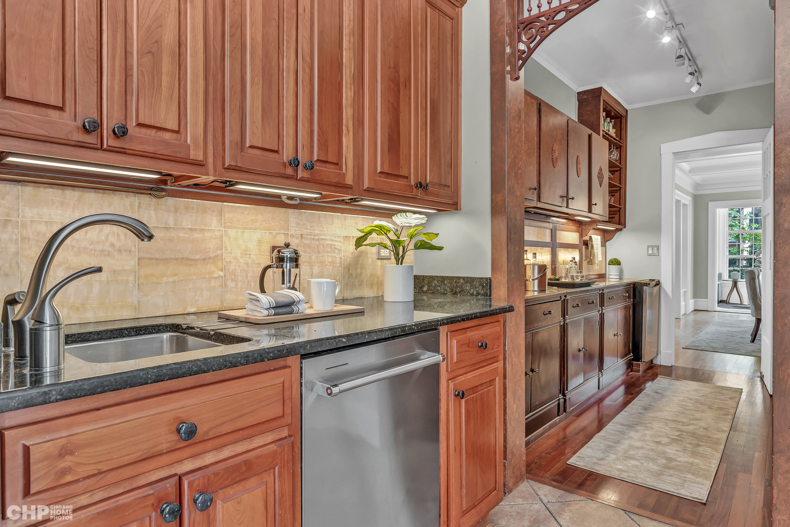 5436 S Hyde Park Boulevard Unit: 1S