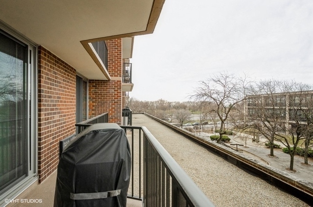 4170 N Marine Drive Unit: 4G