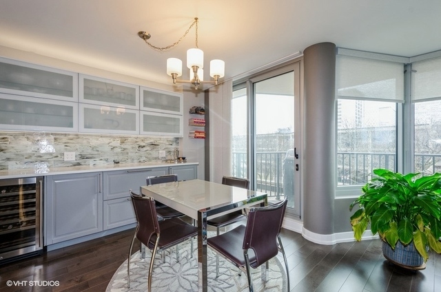 4170 N Marine Drive Unit: 4G