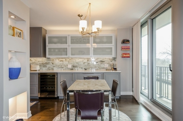 4170 N Marine Drive Unit: 4G