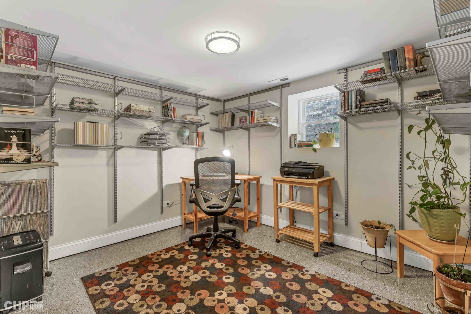 4921 W Newport Avenue