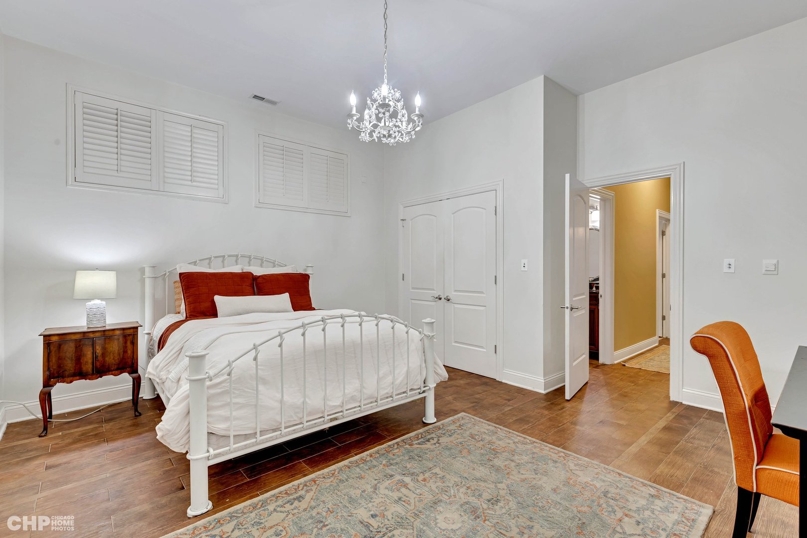 1723 W SUPERIOR Street