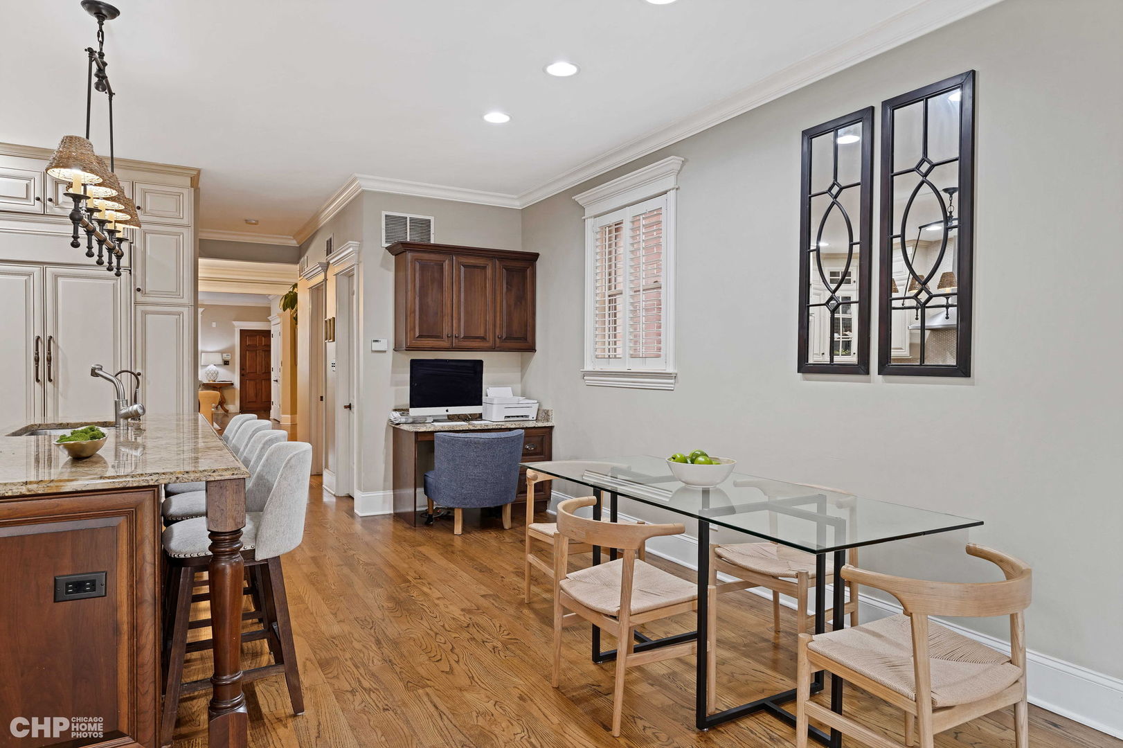 1723 W SUPERIOR Street