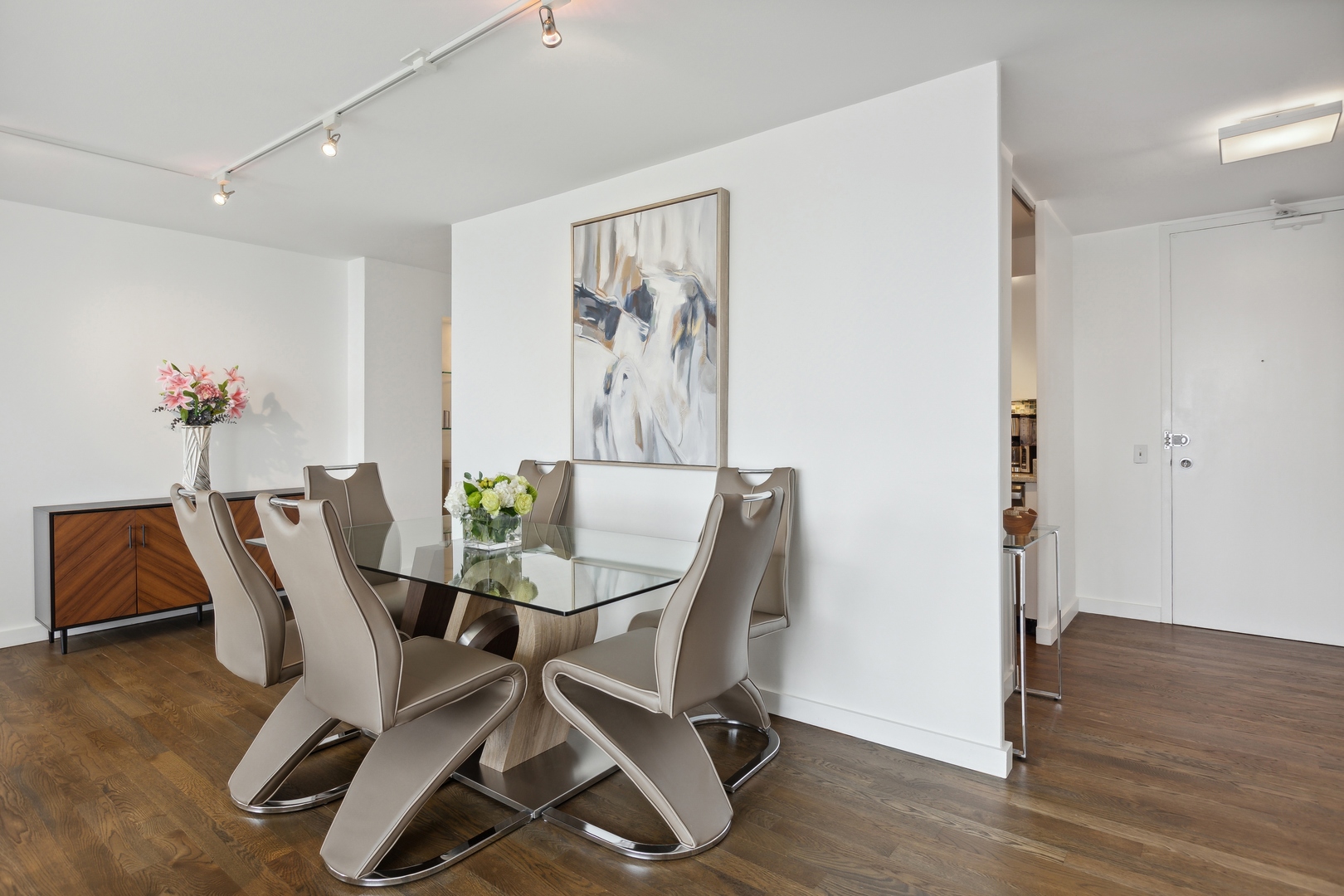 330 W Diversey Parkway Unit: 2605