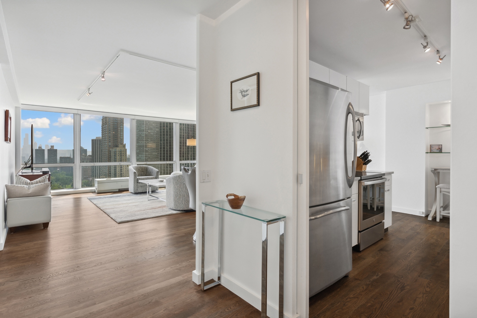 330 W Diversey Parkway Unit: 2605