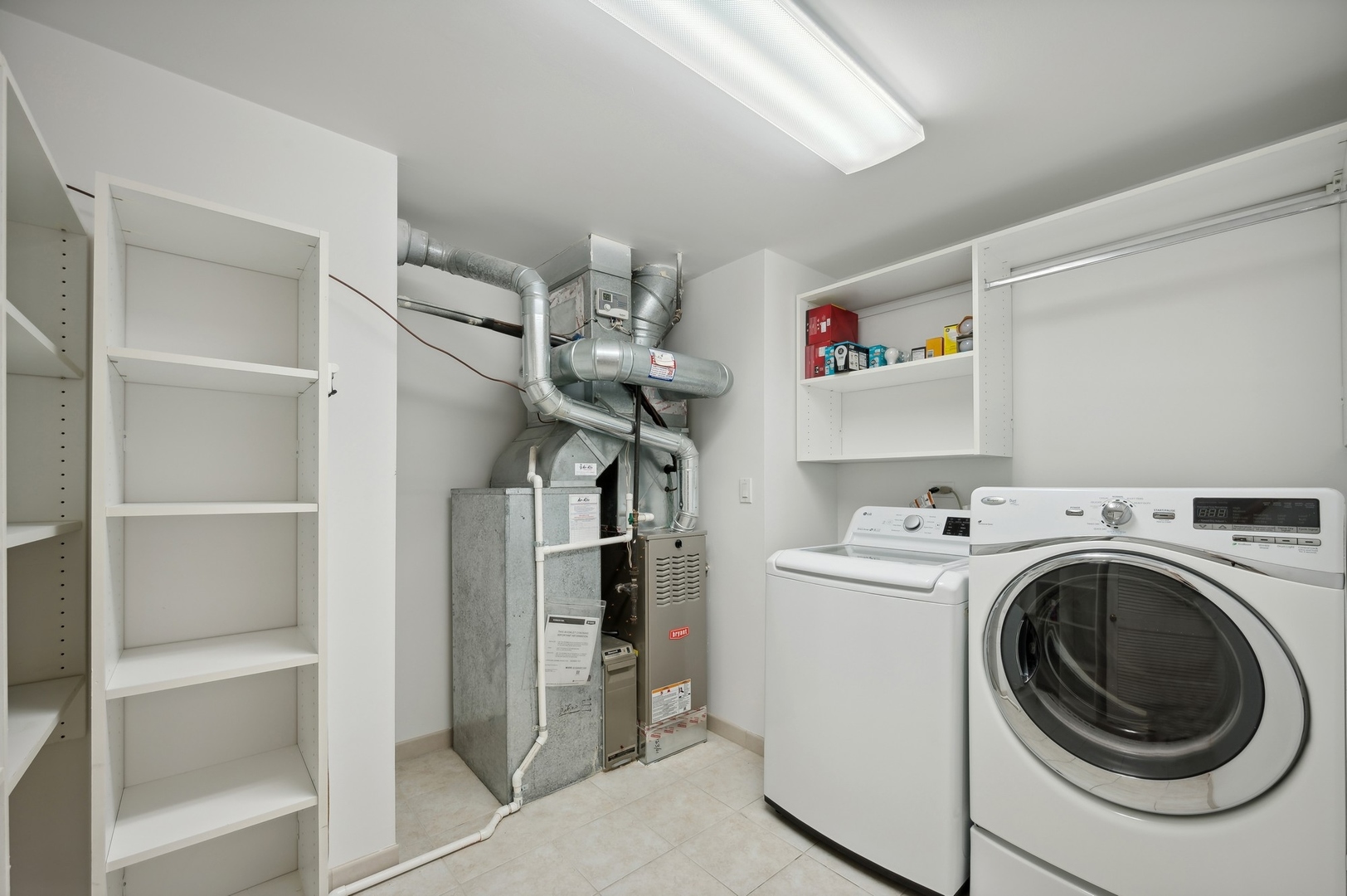 33 W Huron Street Unit: 508
